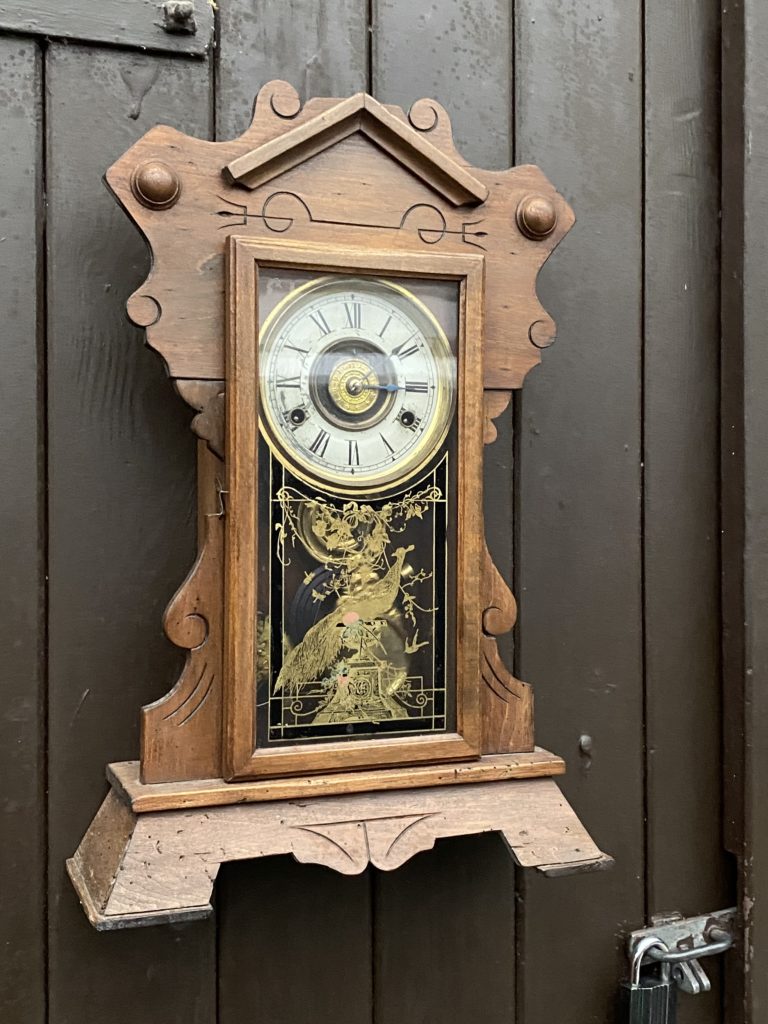 Sjælden AMERIKAER ur med indbygget VÆKKEUR